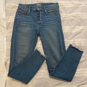 Size 28 The Fly Cut Stunner Ankle Fray in size 28